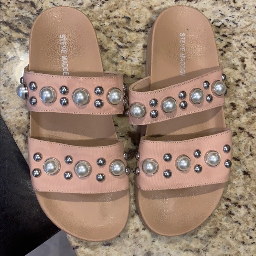 Steve Madden slides